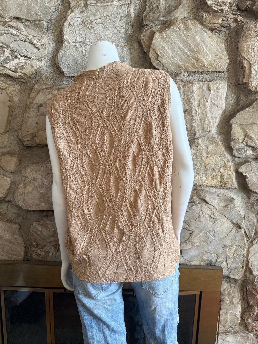 Nine West Textured Sleeveless Knit Top in Camel size L - Picture 4 of 7